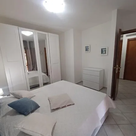 Casa Sibilla Bi-locale Con Terrazza A 60 Metri Dal Mare
