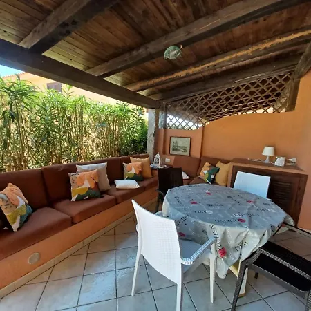 Casa Sibilla Bi-locale Con Terrazza A 60 Metri Dal Mare Apartmán Marinella (Sardinia)