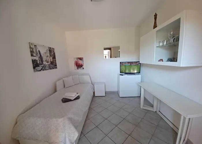 Casa Sibilla Bi-locale Con Terrazza A 60 Metri Dal Mare 公寓 马里内拉